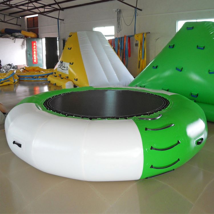 Trampolino da salto in acqua e - Outdoor Furniture Factory recensione e prezzo